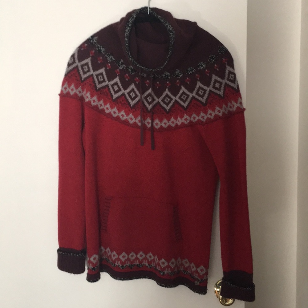 25% wool sweater, dark red, burgundy and gray.